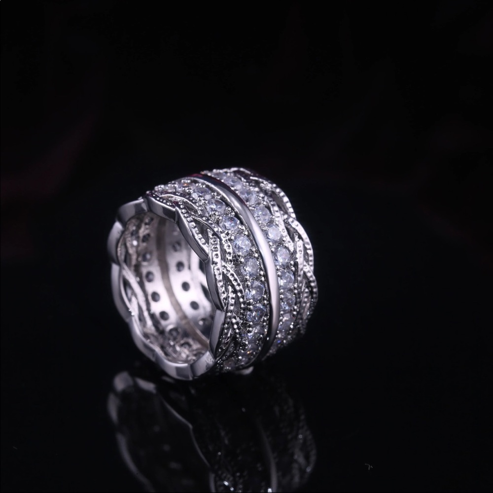 New  Luxury 925 Sterling Silver Diamonds Ring - Picture 6 of 6